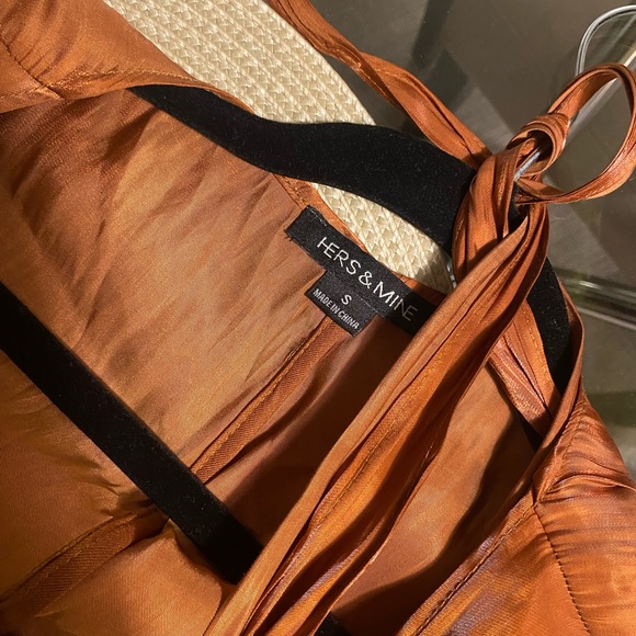 Never worn open sheer brown blouse - Picture 4 of 4